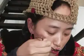 又熬夜了吧。别说谎。是缺钱。还是缺爱? #素颜 #80后 #前奏一响拾起多少人的回忆 @DOU+小助手 #经典老歌视频封面