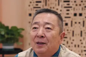 向上的10后少年们，像极了你们的青春！六一快乐#谁说大小孩不能过六一#一起奶酪成长同行#中国少年只管向上#妙可蓝多奶酪棒