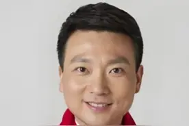 #内容启发搜索 海霞曝光与康辉真正关系，从同学到搭档默契十足！视频封面