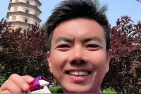 再见了定州，跑一场马，读一座城，爱一方人，此刻我攥紧奖牌，心知你给的不是奖牌，是浮生逆旅中的一枚如意锚点。历史、热情、美食是定州行最美好的馈赠。#定州半程马拉松 #2025定州半程马拉松视频封面