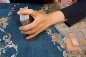 他会不会后悔跟你分开心里想对你说什么呢