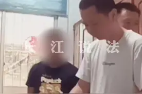 警方提醒：仿真枪具备杀伤力，存在很大安全隐患，请大家不要购买仿真枪水弹枪和仿真手雷、炸弹等易造成危害的物品。#枪