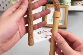 教你用纸自制软鞭子，能长能短，伸缩自如，解压又好玩#手工diy #折纸 #亲子手工 #自制玩具视频封面