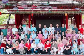 合浦廉州中心小学六五届 入学60周年聚会。视频封面