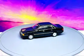 经典老车：2000年红旗CA7220。模型来自于：拓意 #小比例车模视频封面