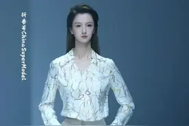 深圳时装周 模特宝月视频封面