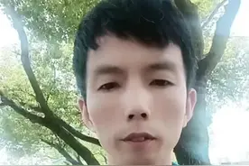 第108集：天下英雄如过江之鲫 ，能从暴雨中走出来的： 靠的从来不是伞！ 靠的是能力，实力，毅力！每迟一分钟和早一分钟，没有区别，天气热了，大家要注意安全第一，安全决定你的一切，超时就超时呗，大不了扣几块钱而已。#外卖小哥 #美团众包#蜂鸟众包#京东外卖#记录生活