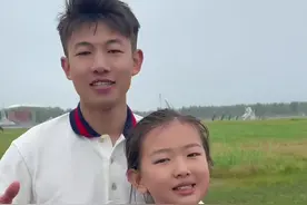 内蒙古的风景一直很美！内蒙古人的热情一直豪迈！阿古达木和小徒弟在美丽的内蒙古草原上为大家歌唱！欢迎大家来到内蒙古！#歌游内蒙古视频封面