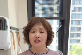 今天给家人做了炒米面，做法简单，味道也好，你们也试试吧。#炒面 #今天吃什么 #美食 #妈呀太香了 #日常做饭