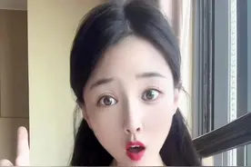 奔驰腰斩式降价？ #财经 #商业 #汽车视频封面