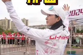一次性集齐环广西19支车队签名是什么排面？@骑行路上  #环广西公路自行车世界巡回赛 #李宁骑行视频封面