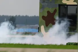 空突分队进行反恐营救行动演示#空军航空开放日 #长春航展 #航展视频封面