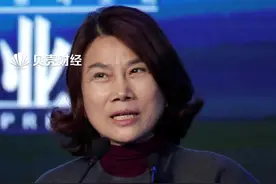 #董明珠称手下人不敢拍马奉承 曾怒怼员工对她表忠诚视频封面
