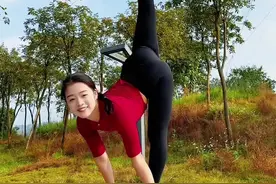 00后美女凭借炉火纯青的柔术技艺和高超的花式倒立表演，走红网络#高手在民间#柔术#倒立视频封面