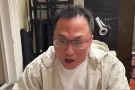狗狗有多乖？它打麻将专门针对主人 #万物可爱计划 #它真的好像个小宝宝 #不养狗不知道养狗的乐趣 #萌宠成精了 #狗狗的心思都写在脸上了