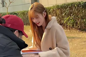 她是有着杭州顶美之称的纯欲系甜妹女孩#美出高级感视频封面