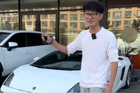 开什么车去闹市区会有回头率？ #兰博基尼 #豪车 #路人视角 #车域淘车 #二手车
