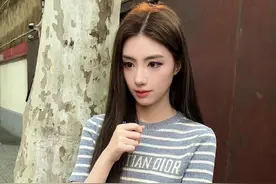 温柔美丽的博主，是百变的风格 #上海 #街头采访 #情感 #恋爱 #是你喜欢的类型