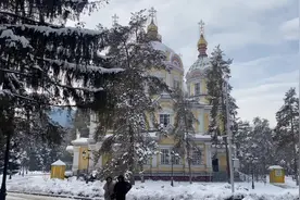 从乌鲁木齐到阿拉木图视频封面