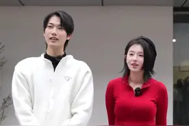 是闺蜜还是敌蜜 漂亮小姐姐告白闺蜜前任，到底啥情况？#情感 #剧情 #万万没想到 #恋爱视频封面