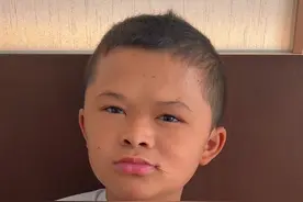 小马云有充电器了，不得了了#真实的样子 #范小勤视频封面