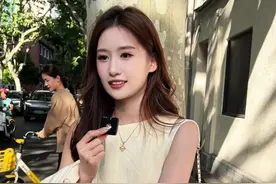 00后高能量女生，恋爱脑不是贬义词 #上海 #街头采访 #婚姻 #谈恋爱 #脱单