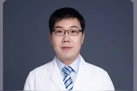 长痘刷酸是个不错的选择，但是要注意选择正规的医院操作，听取医生的建议~#刷酸 #刷酸误区 #痘痘 #皮肤视频封面