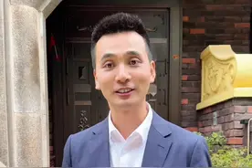 孝敬父母，我曾经也常常思考这个问题，知恩报孝，是还不完的。但是我清楚一点，也就够了，工作没了可以换，钱没了可以再赚，可父母如果没了，那将是一辈子的遗憾。#情感 #孝敬#记录真实生活 #情感视频封面