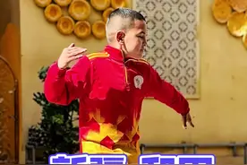 在新疆遇见的小男孩，他说世界上最贵的东西是感恩的心#新疆是个好地方 #每张照片都有存在的意义 #内容启发搜索 #新疆旅游视频封面
