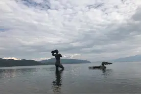 朋友一直劝我找个富婆，真搞笑，我是那种人吗？总是来劝我视频封面