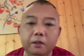 手机拍照最好，千万不要去捉，容易二次咬伤，#眼镜王#蛇类科普#过山峰视频封面