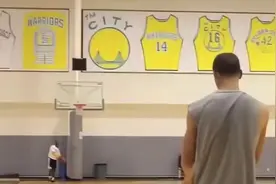 “你是从哪一刻喜欢上他的”#库里