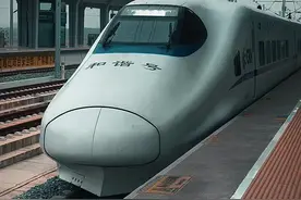 打卡横州站-南宁东#横州高铁站 #我的乡村生活 #横州市视频封面