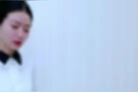 邻居好心给你用自家碗或盘子盛着她现做的饭菜让你尝尝，记住不能给人家还空碗哦。#佩仪说礼 #规矩很重要 视频封面