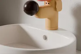 媳妇儿说：设计的很好下次别设计了😅 #狗狗 #设计 #搞笑 #水龙头 #可爱到爆炸💥