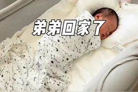 儿子，是铠甲，也是妈妈的软肋，从此这个世界上又多了一个幸福的男孩#婷婷在美国#新生儿 #超快顺产视频封面