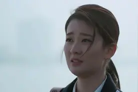 关关爸妈见了谢童，妈妈对其百般挑剔#欢乐颂2 #好剧推荐视频封面