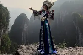 童年回忆 妈妈和童年就在这首歌里……#小背篓 #湘西  #少数民族风情#妈妈 #童年回忆视频封面