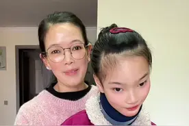 爸爸很辛苦，不能每天陪在你身边，但是爸爸很爱你，他是一个好父亲👍👍👍#特殊孩子 #爱的力量 #关爱残疾儿童传播正能量视频封面