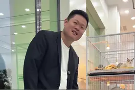 救助受伤流浪的小狗狗，别人说花费太大劝我放弃，不惜代价坚持去救助它，就因为你我有缘，以后就跟我#流浪狗 #救助流浪狗 #家具人小邝 #善待动物关爱生命视频封面