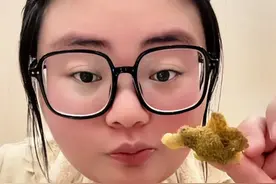 微胖小女孩陪大老板过生日的一天 2025年目标要快乐生活，全力以赴工作，照顾好自己好好记录#日常vlog #抖音商城 #今天吃什么 #过年吃出好运来 #快吃吧大馋丫头视频封面