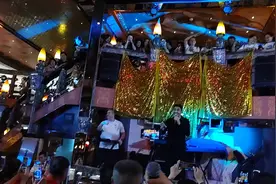 厦门地中海号豪华国际邮轮狂欢之夜。视频封面