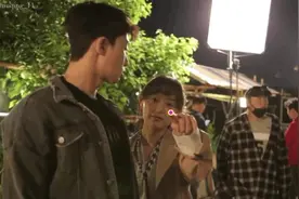 #金智媛 他俩互动也这么好玩视频封面