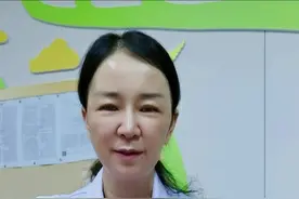 20天的孩子不会抬头，有问题吗，练习抬头有什么好处？如何练？#练抬头 #宝宝抬头 #小孩多久可以练习抬头 #怎么帮宝宝练习抬头 #宝宝抬头训练