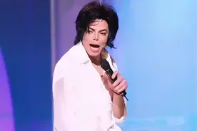 #迈克尔杰克逊 兄弟五人组再聚首，纪念他30周年的艺海沉浮视频封面