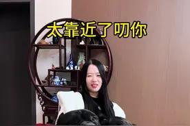 当孕妇行动不便的时候#萌宠日常记录 #怀孕以后狗狗的反应 #孕期记录视频封面