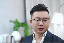 70岁的董明珠再造车？ 为什么同样是跨界，雷军能造车成功，董明珠却是失败呢？#雷军 #董明珠视频封面