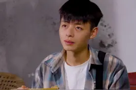 我差一点就碰到月亮了，可惜天却亮了……#治愈系 #情感视频封面
