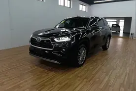 百公里6升油，依然省心好开的，23年丰田汉兰达 两驱顶配！视频封面