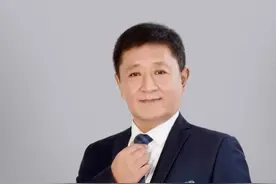 东北虎进村伤人，该不该击毙？受伤者怎么补偿？ #东北虎 #黑龙江勃利县野生东北虎进村 #东北虎进村 #勃利县东北虎视频封面
